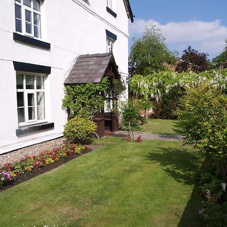 Church End Farm Bed And Breakfast Hale  Экстерьер фото