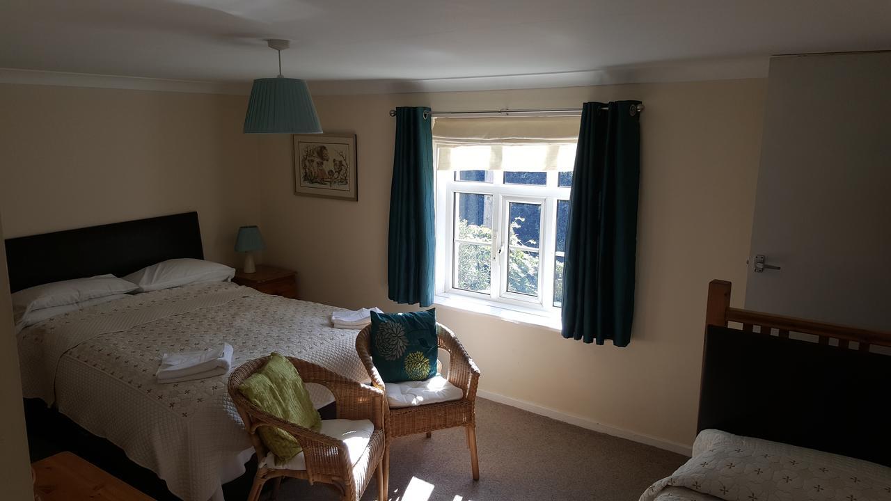 Church End Farm Bed And Breakfast Hale  Экстерьер фото